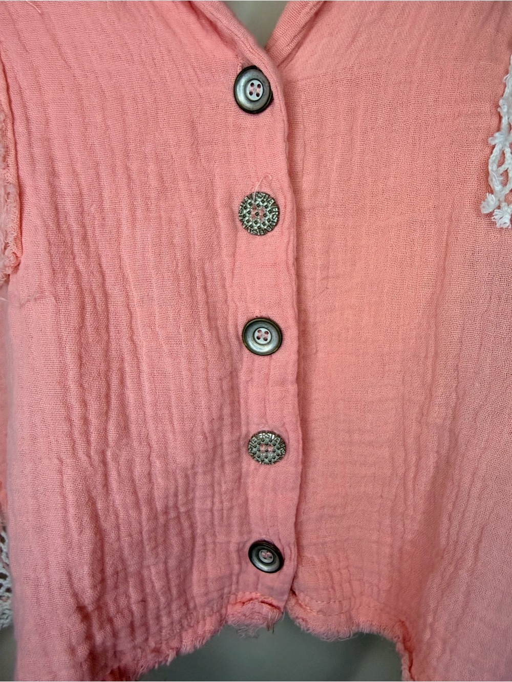 Pol Coral Gauze And Fishnet Button Down Oversized Cropped Top Size L - Picture 5 of 12